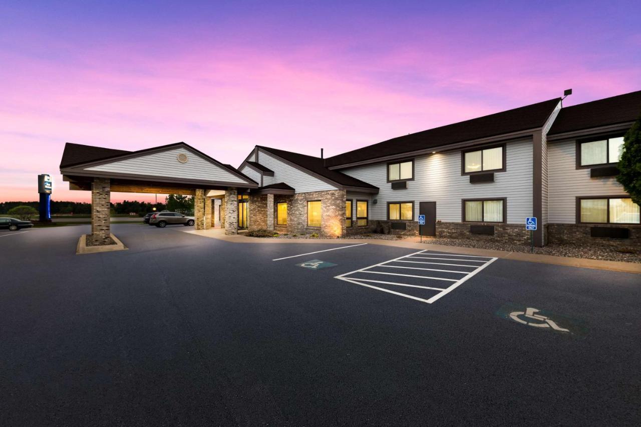 Best Western Derby Inn Eagle River Eksteriør billede