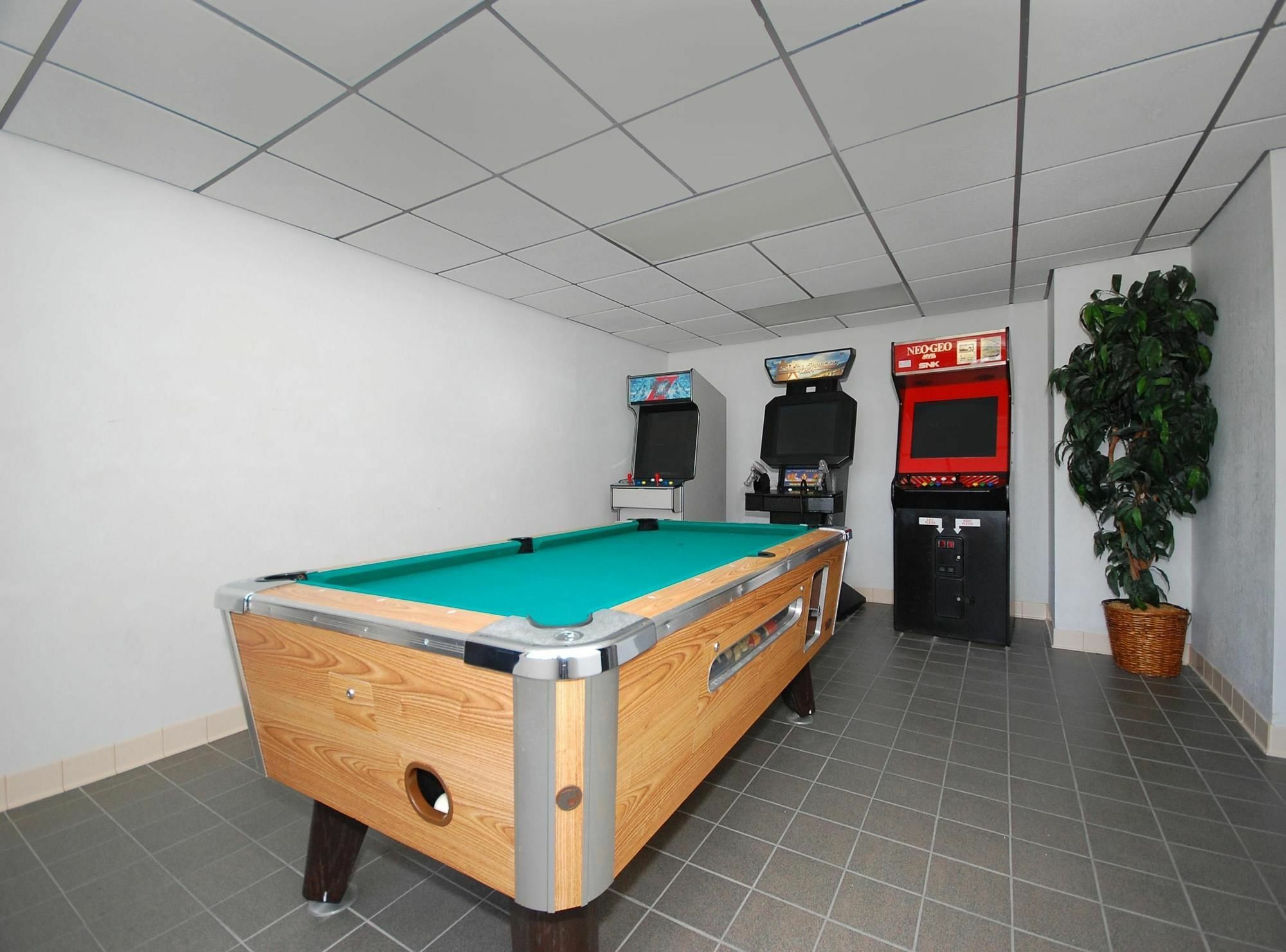 Best Western Derby Inn Eagle River Eksteriør billede